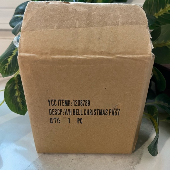 🎄YANKEE CANDLE VOTIVE CANDLE HOLDERS “CHRISTMAS PAST” - Picture 15 of 15